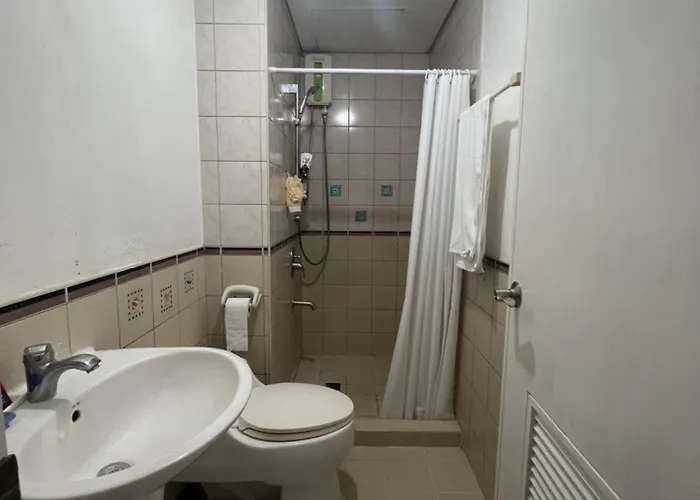 Robinson's Place Residences, Manila