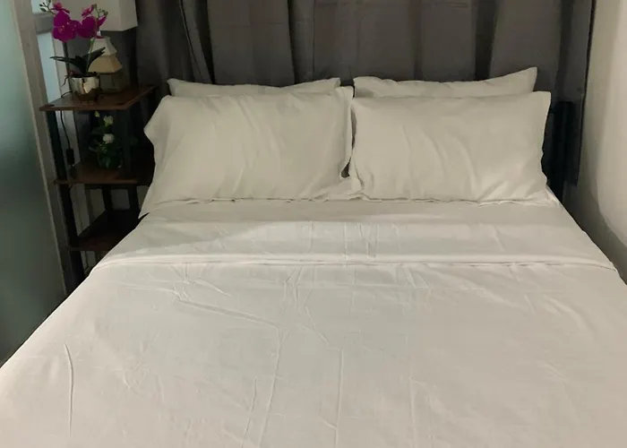Robinson's Place Residences, Aparthotel Manila