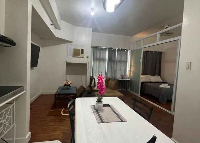 Aparthotel Robinson's Place Residences, Manila